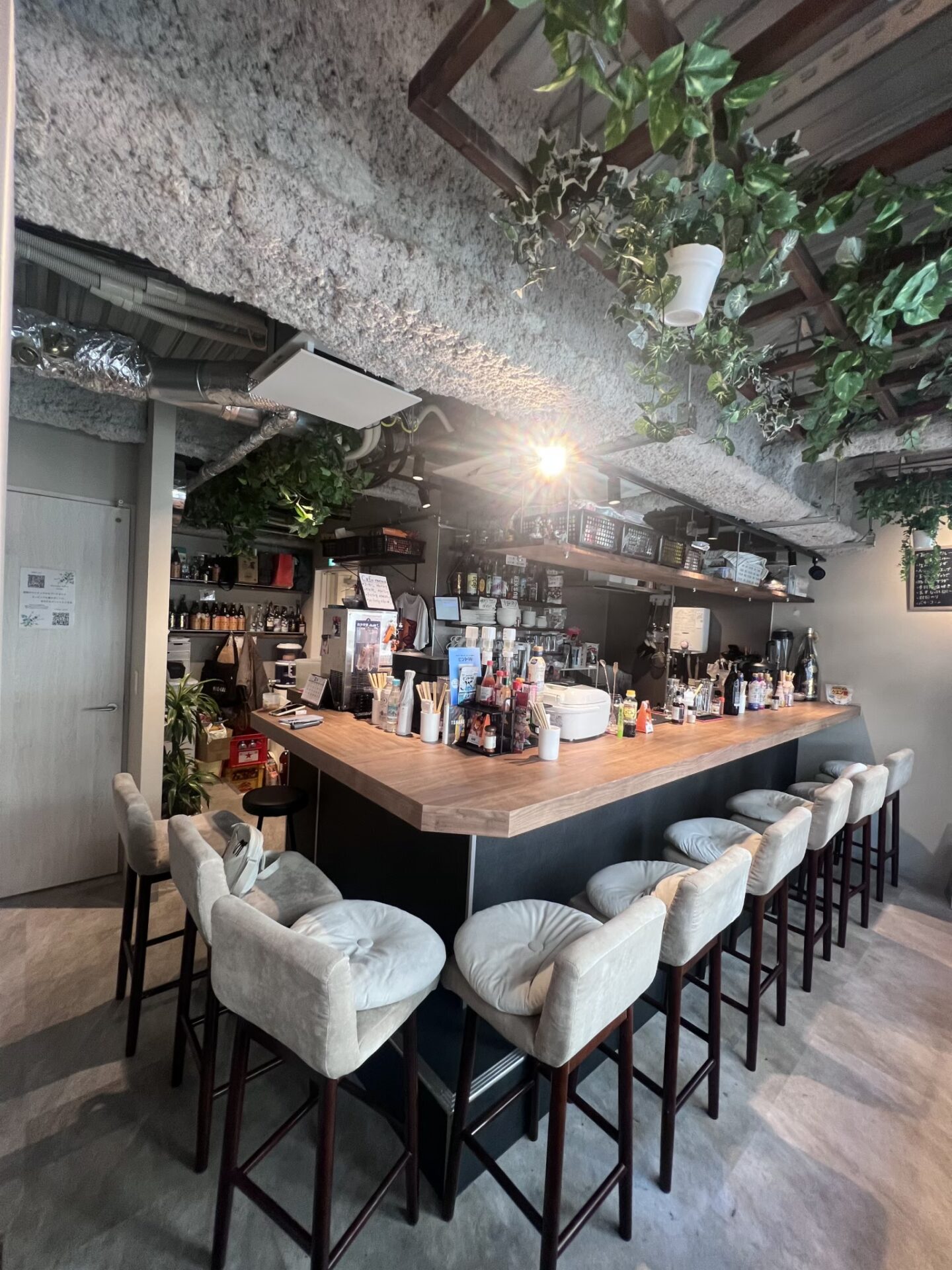 完成後の店内
